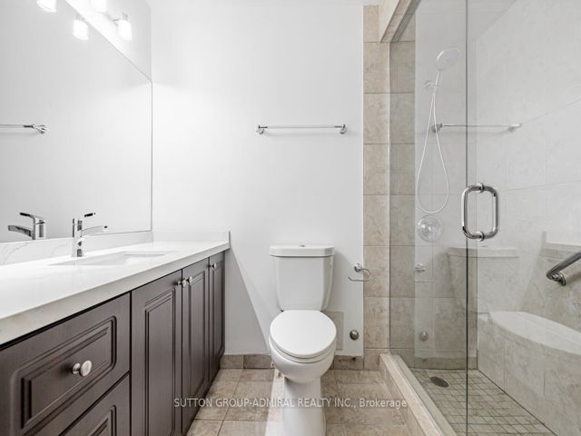 1004 - 2500 Bathurst St