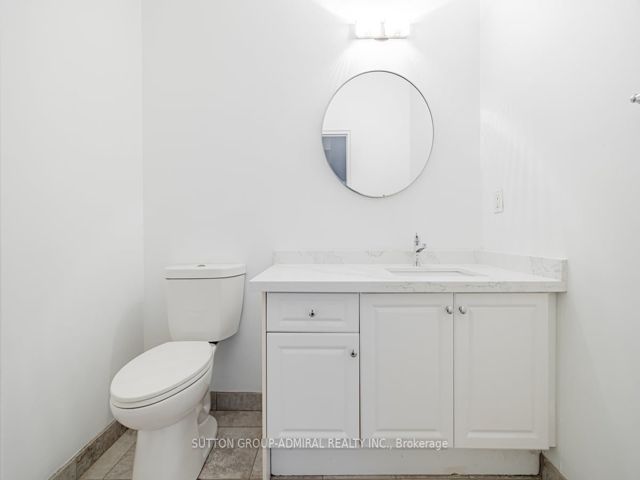 1004 - 2500 Bathurst St