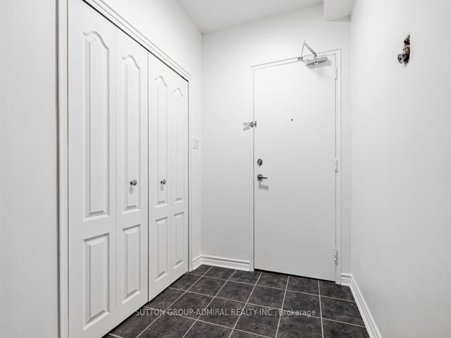 1004 - 2500 Bathurst St