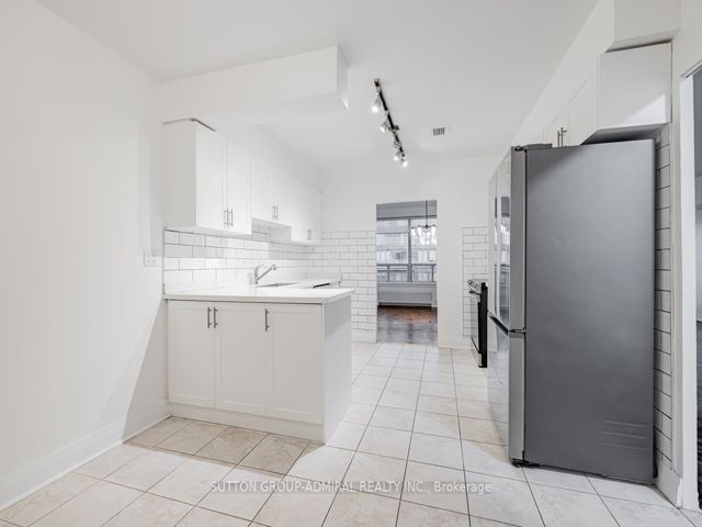 1004 - 2500 Bathurst St