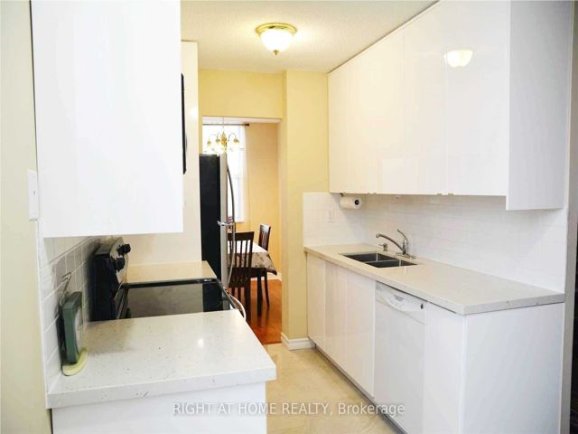 2104 - 205 Hilda Ave