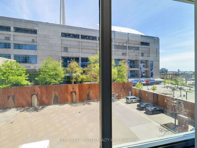 302 - 81 Navy Wharf Crt