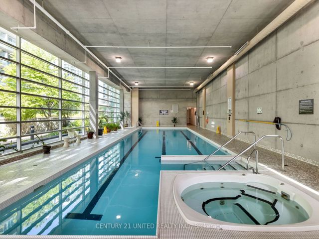 302 - 81 Navy Wharf Crt