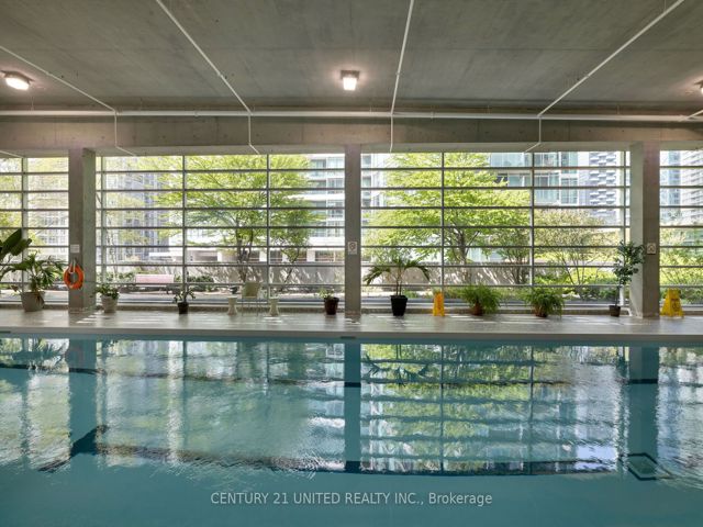 302 - 81 Navy Wharf Crt