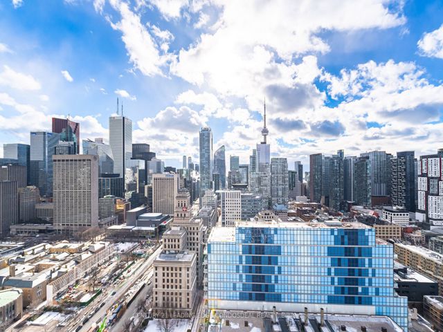 3114 - 230 Simcoe St