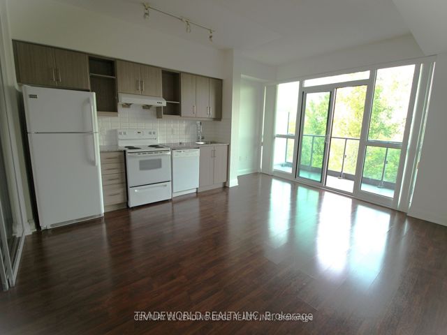 1101 - 160 Vanderhoof Ave