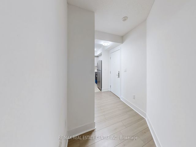 1505 - 5740 Yonge St