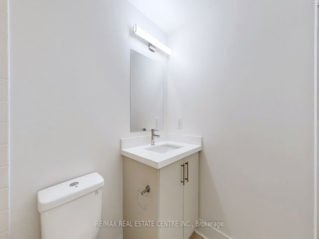 1505 - 5740 Yonge St