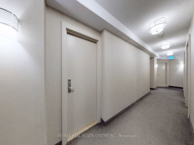1505 - 5740 Yonge St
