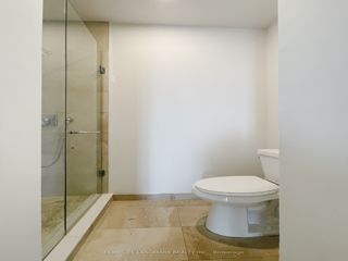 LPH4707 - 50 Charles St E