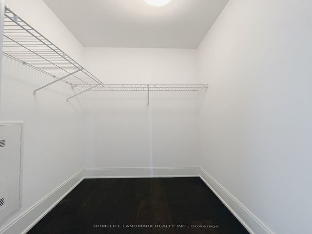 LPH4707 - 50 Charles St E