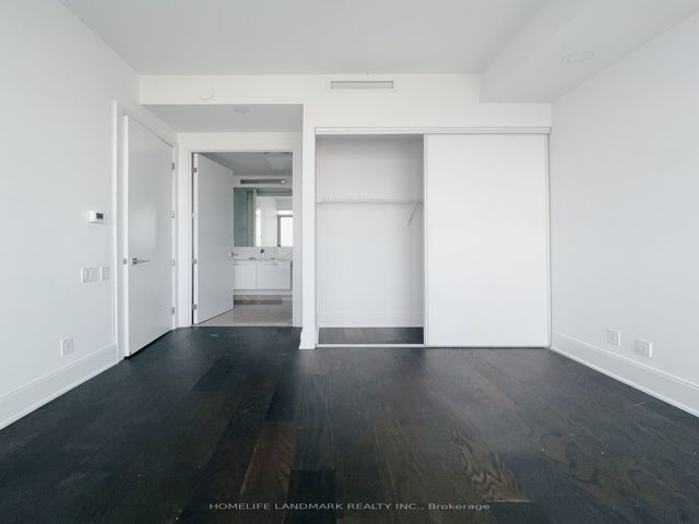 LPH4707 - 50 Charles St E