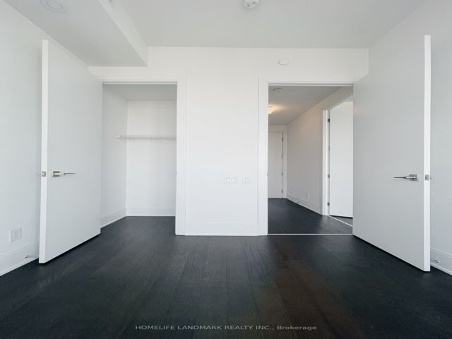 LPH4707 - 50 Charles St E