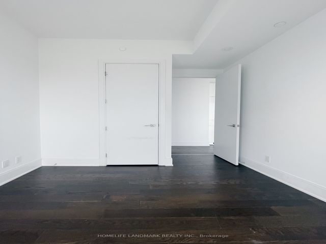 LPH4707 - 50 Charles St E