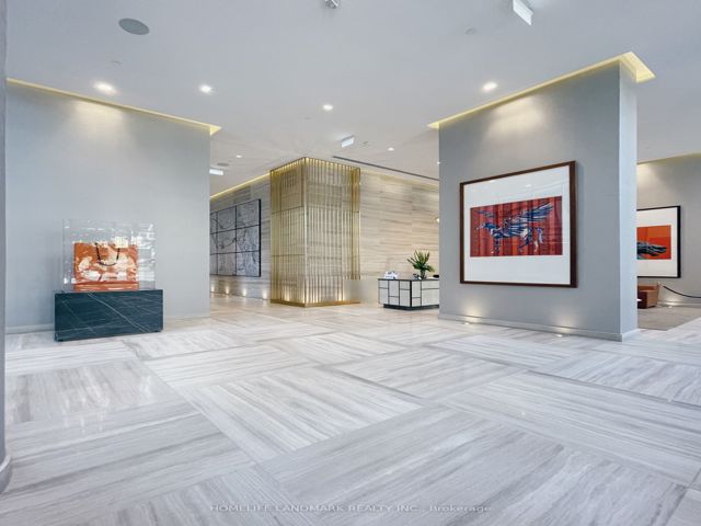 LPH4707 - 50 Charles St E