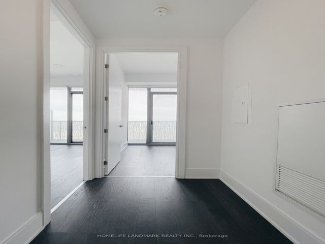 LPH4707 - 50 Charles St E