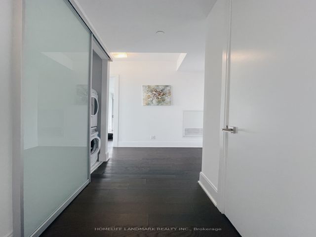 LPH4707 - 50 Charles St E