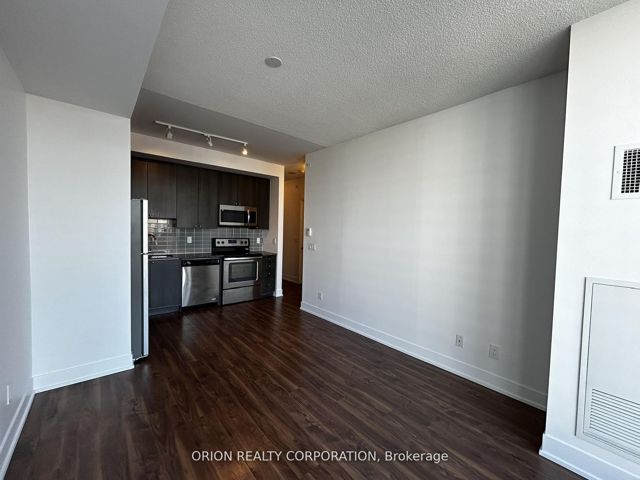 1007 - 68 Merton St