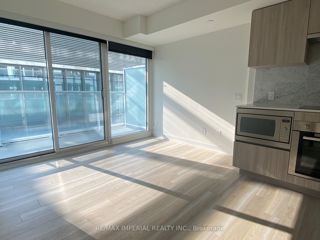 1001 - 17 Bathurst St