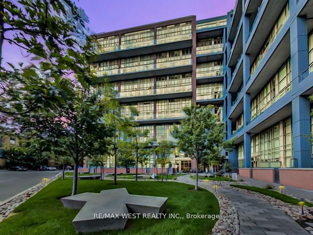 429 - 5 Hanna Ave