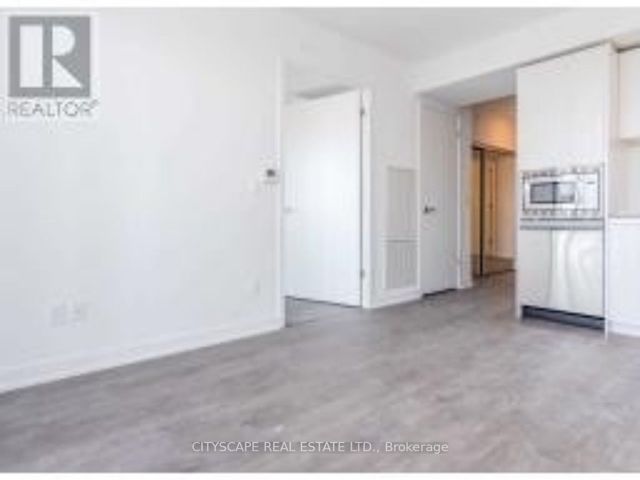 4206 - 501 Yonge St
