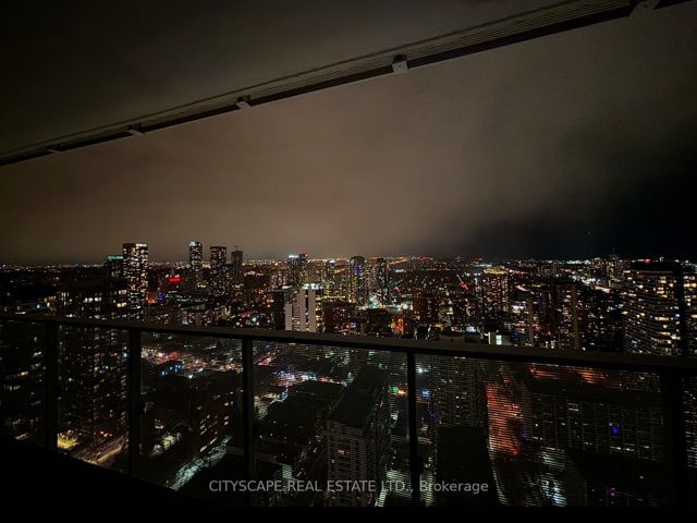 4206 - 501 Yonge St