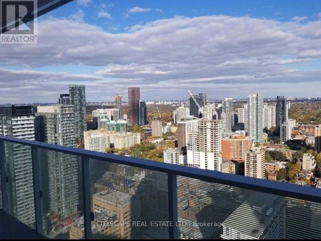 4206 - 501 Yonge St
