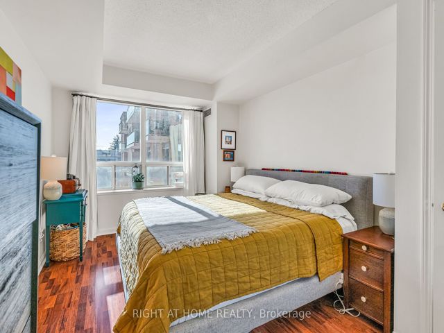 405 - 650 Lawrence Ave W