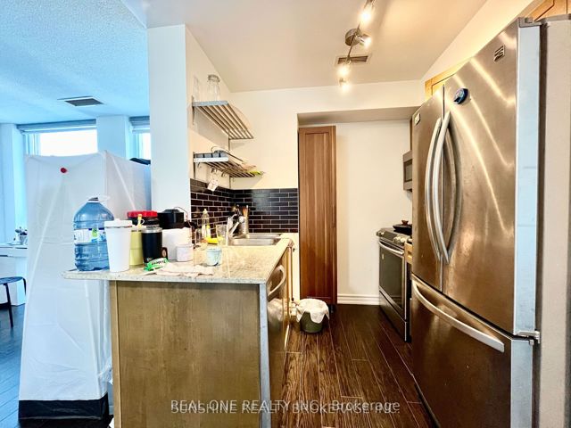 3112 - 763 Bay St