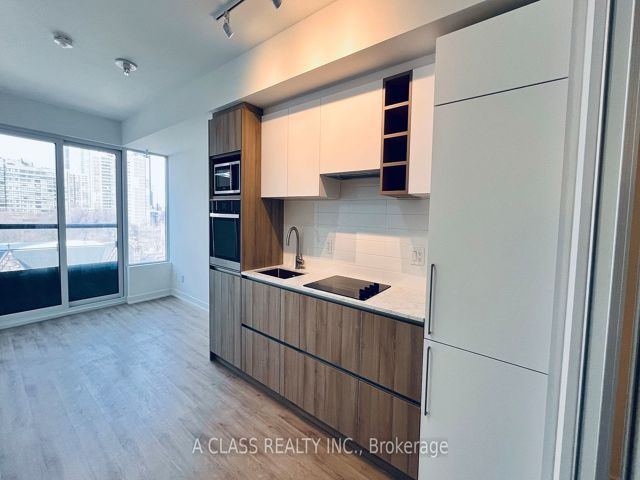 808 - 319 Jarvis St