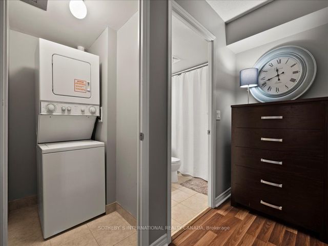 707 - 19 Grand Trunk Cres
