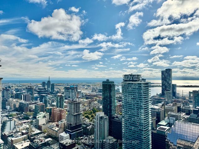 4408 - 197 Yonge St