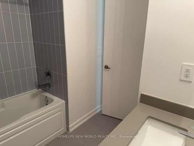 A206 - 1660 Victoria Park Ave