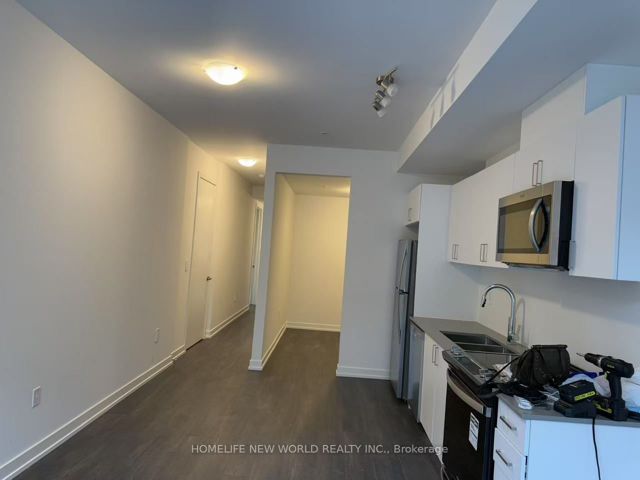 A206 - 1660 Victoria Park Ave