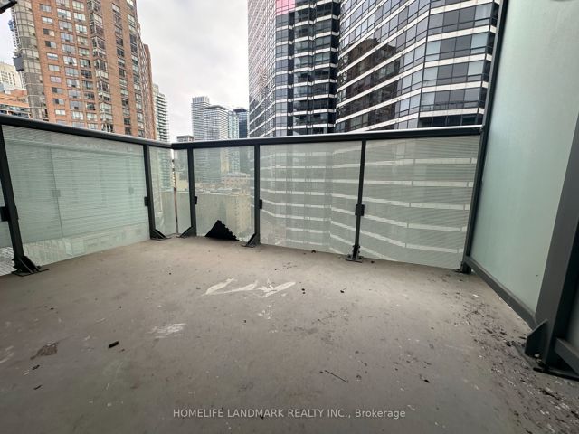 1004 - 57 St Joseph St