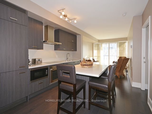 531 - 560 Front St W