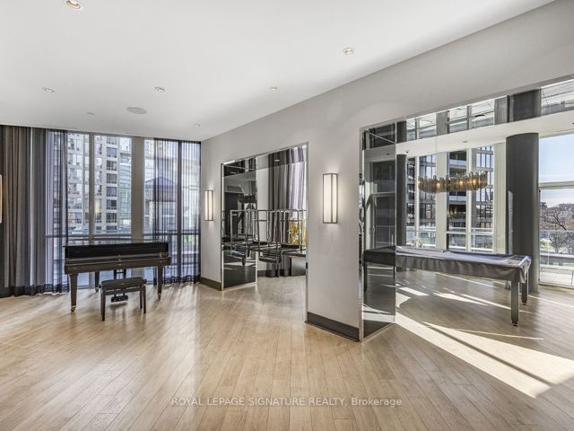 1704 - 32 Davenport Rd