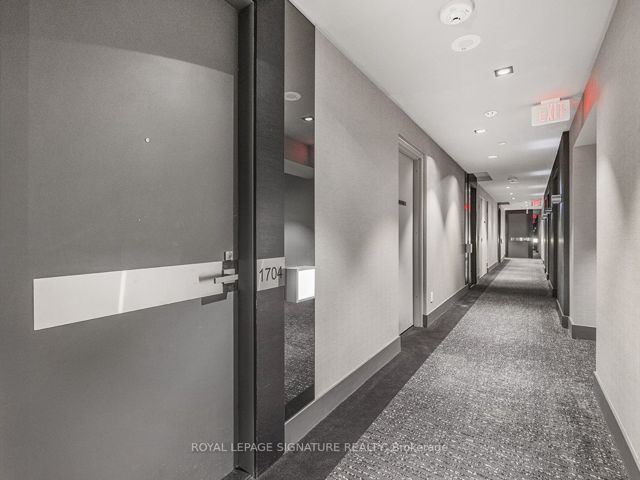 1704 - 32 Davenport Rd