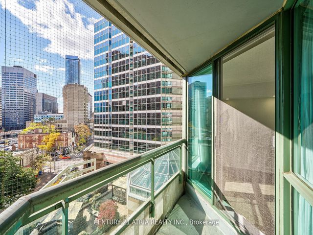 611 - 38 Elm St