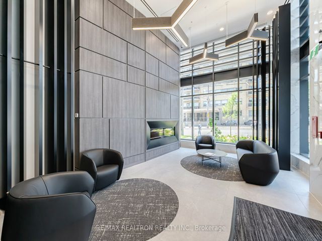 510 - 2525 Bathurst St