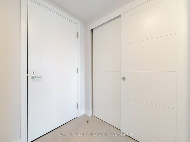 510 - 2525 Bathurst St