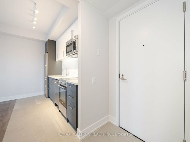510 - 2525 Bathurst St