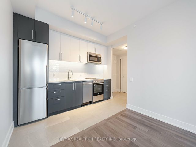 510 - 2525 Bathurst St