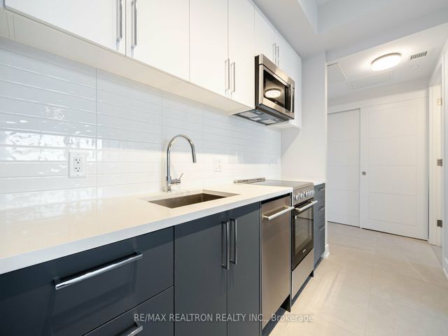 510 - 2525 Bathurst St