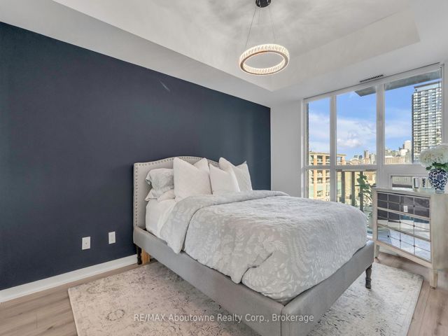 502 - 69 Lynn Williams St
