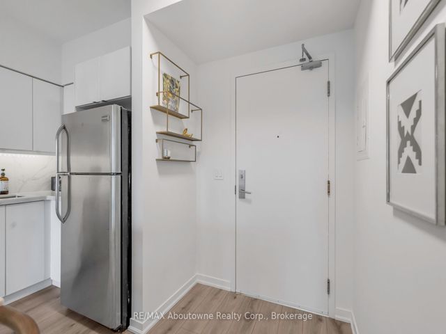 502 - 69 Lynn Williams St