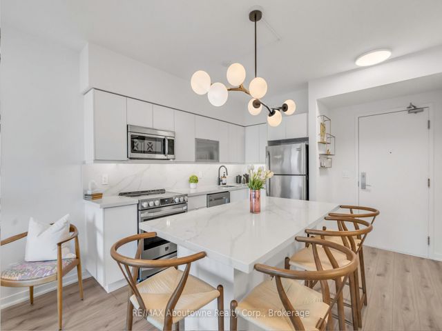 502 - 69 Lynn Williams St