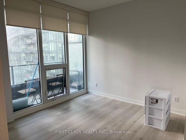 1106 - 80 Queens Wharf Rd