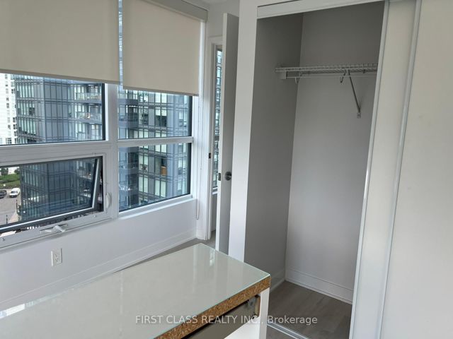1106 - 80 Queens Wharf Rd