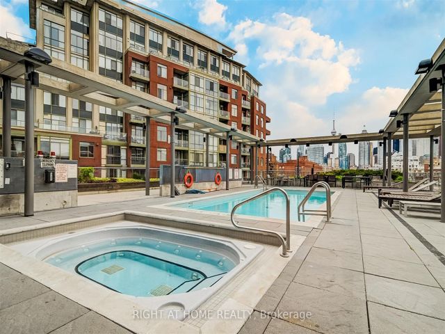 1709 - 33 Mill St